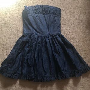 Strapless jean dress with pockets!